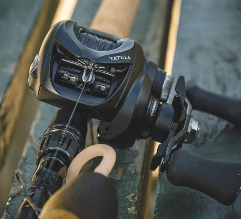 Carretilha Daiwa Tatula 200xh 2025 Cor Preto